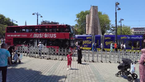 istanbul city sightseeing with bus and tram