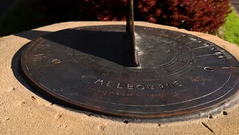 sundial showing time in melbourne park