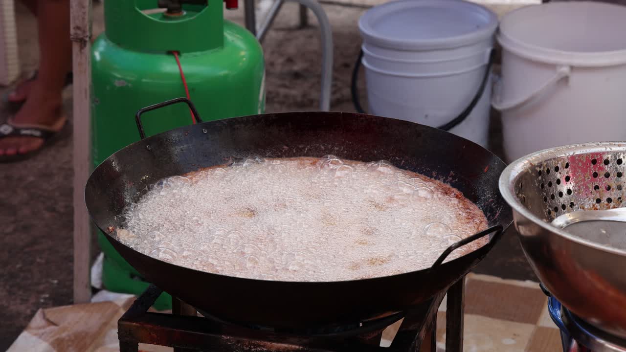 proceso de cocción capturado en una serie de imágenes.