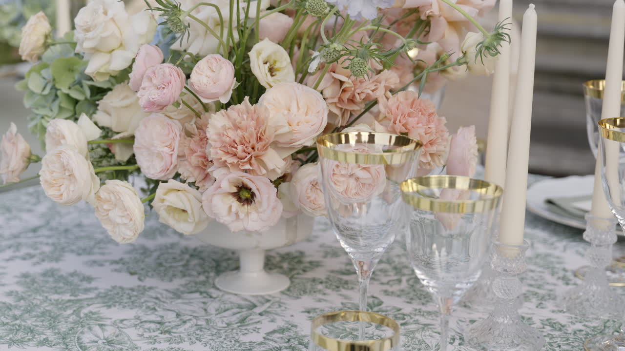 Elegant Floral Centerpiece and Table Setting
