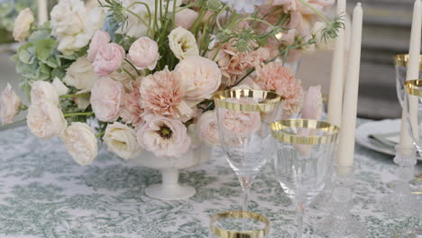 elegant floral centerpiece and table setting