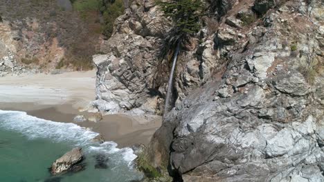 Aerial-view-of-Water-Fall-McWay-Falls-Julia-Pfeiffer-Burns-Park-Big-Sur-California