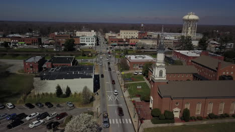 vida de pueblo pequeño... antena 4k... thomasville, carolina del norte