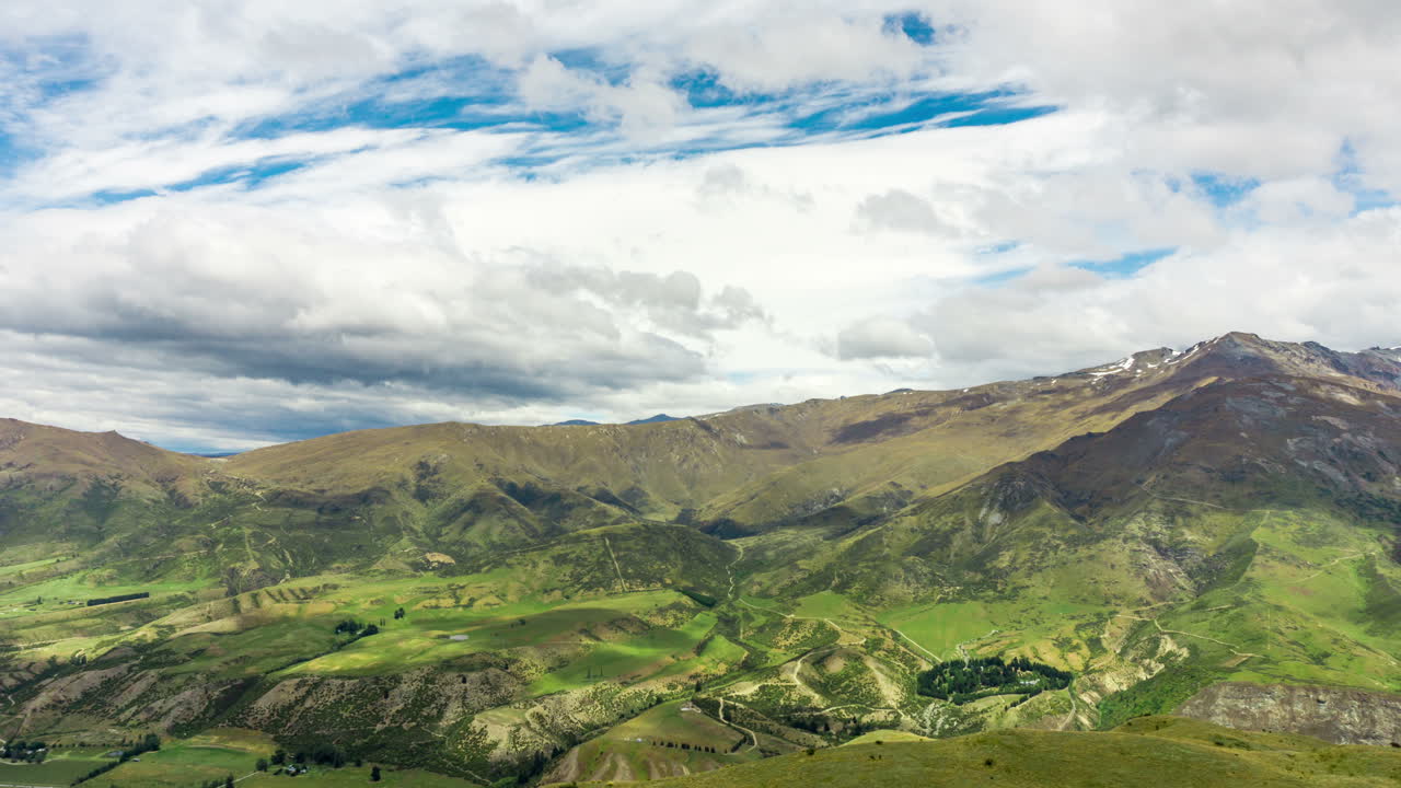 Timelapse di una bellissima catena montuosa della Nuova Zelanda