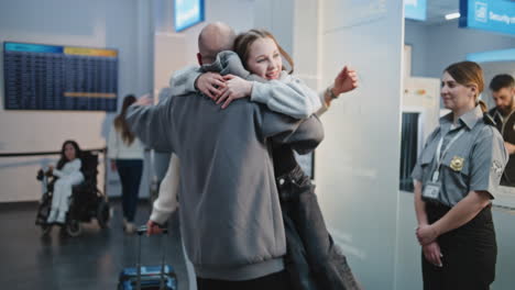airport family reunion