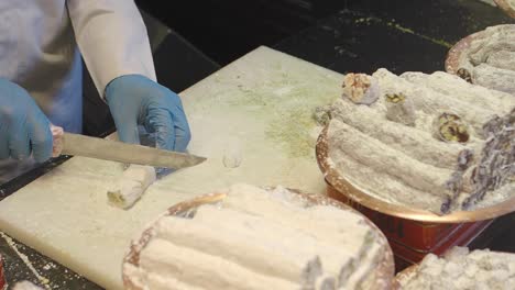 preparing turkish delight