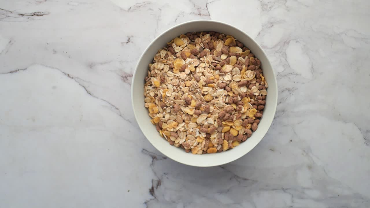tazón de granola