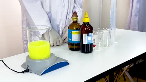 chemical reaction demonstration with color change