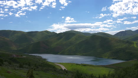 a wide shot of strawberry reservoir in utah