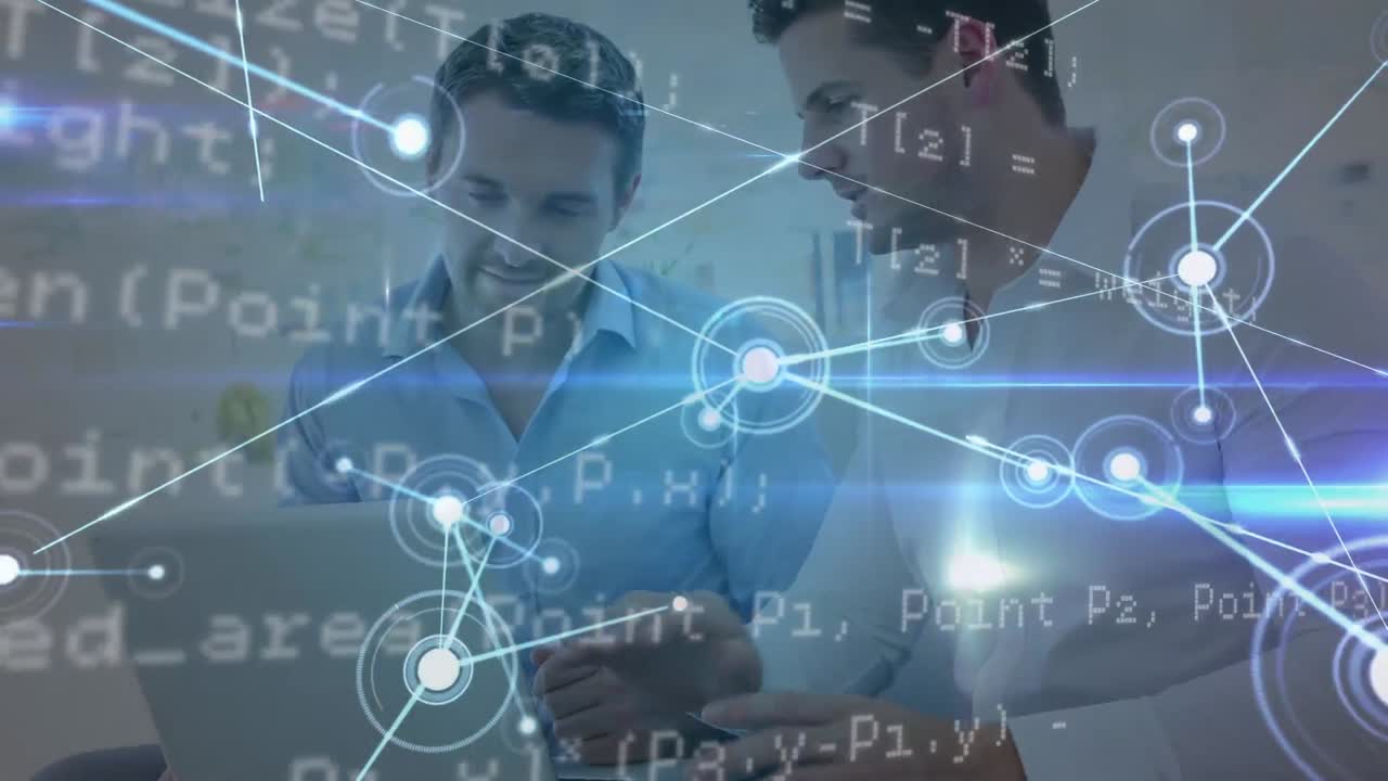 animación del procesamiento de datos financieros sobre dos empresarios en la oficina