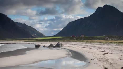 Lofoten-Beach-4K-07