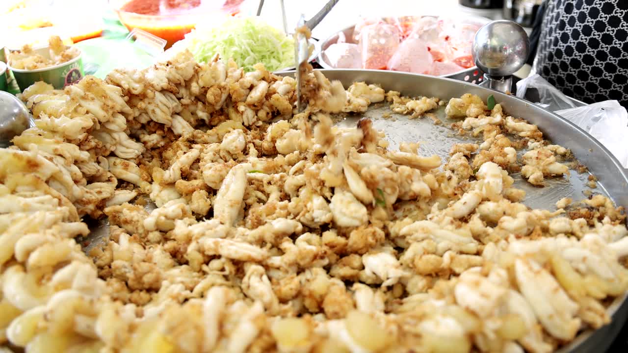 음식 의 거대 한 판 을 는 것