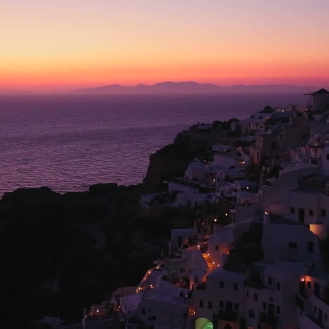 Windmühlen-Bei-Dämmerung-Oder-Sonnenuntergang-Auf-Der-Romantischen-Griechischen-Insel-Santorini-Bei-Dämmerung-1