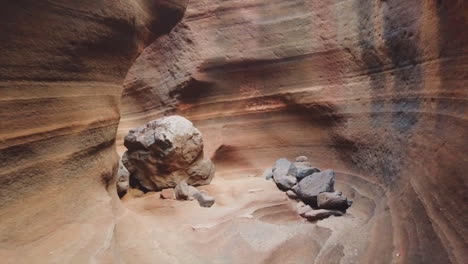 barranco de las vacas: fantastic shot inside the ravine and with beautiful colors