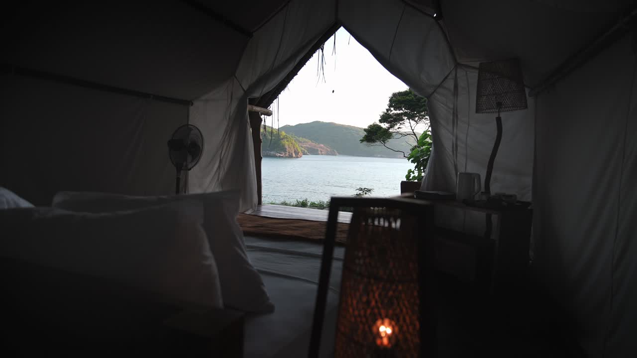 Luxury Glamping Hut With Ocean View From the Inside