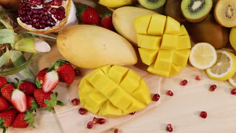 frutas frescas variadas