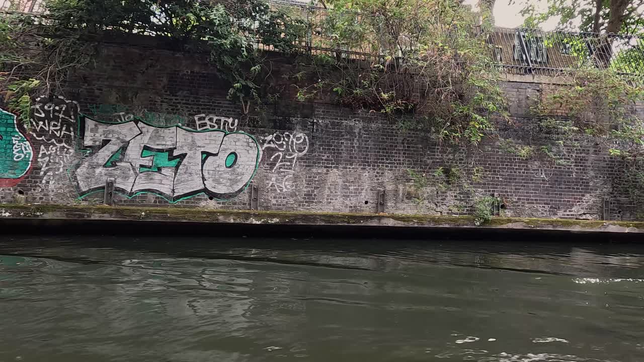 캠덴 에서 보트 타기를 즐기는 사람 들