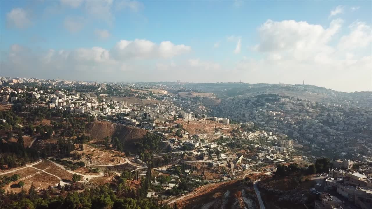 imágenes aéreas de la ciudad antigua de jerusalén y el monte de los olivos