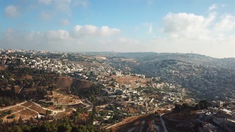 imágenes aéreas de la ciudad antigua de jerusalén y el monte de los olivos