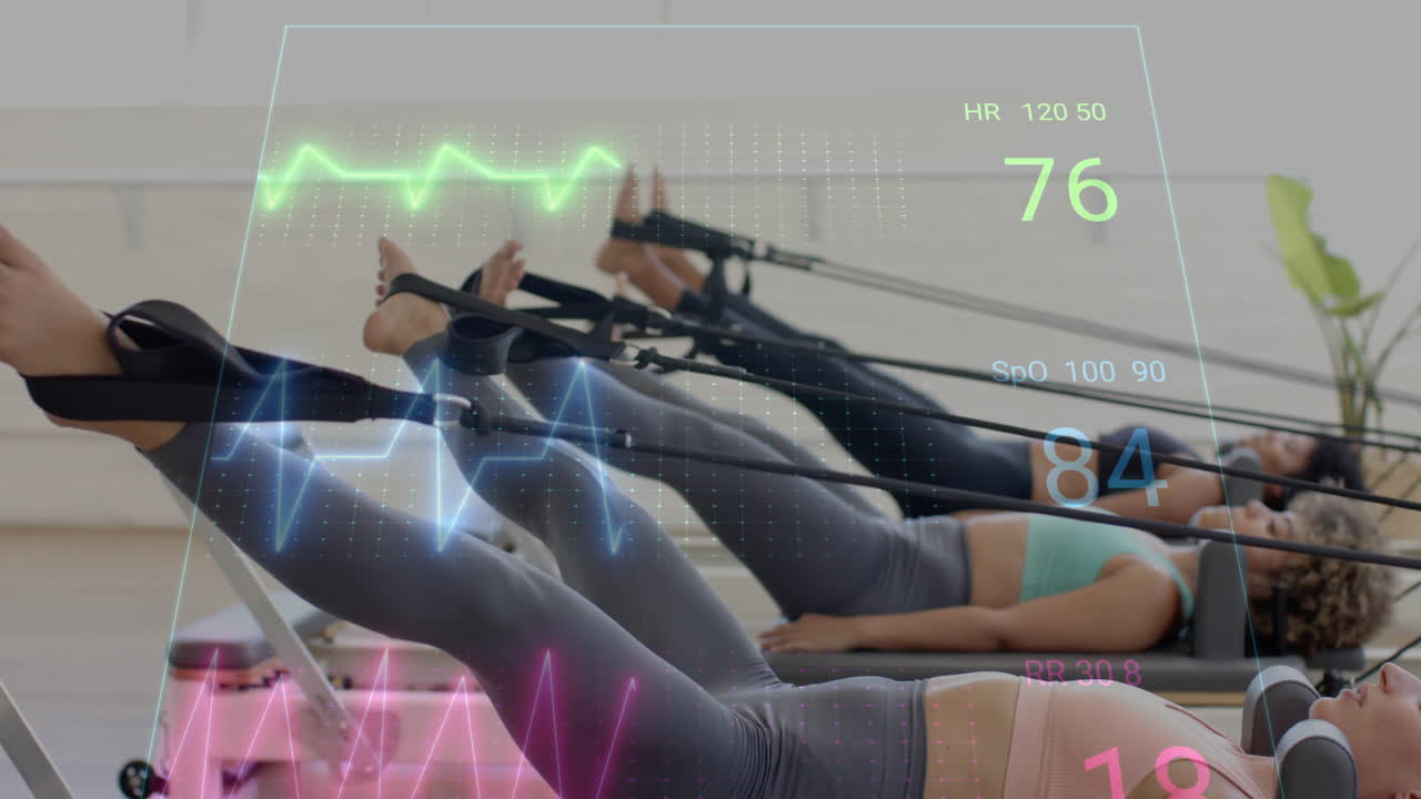 레지스텐스 밴드로 운동하는 사람들의 심장 박동과 산소 포화율을 활성화합니다.