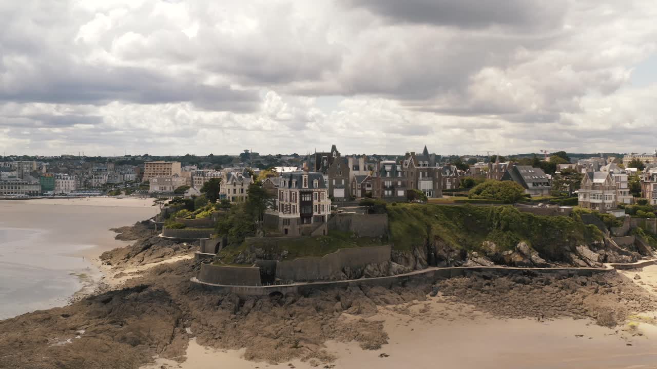 해안 도시 공중 사진