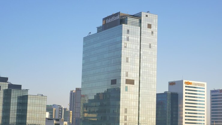 Sede centrale di VakıfBank in un paesaggio urbano