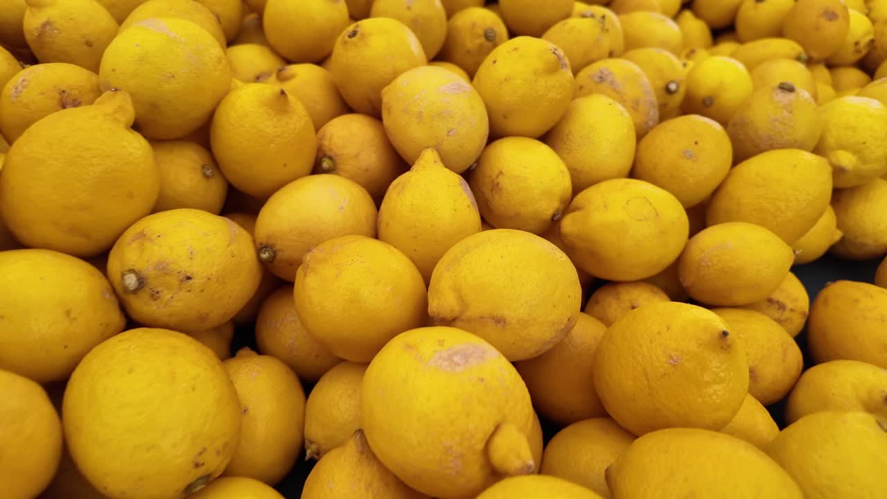 Pile of Lemons