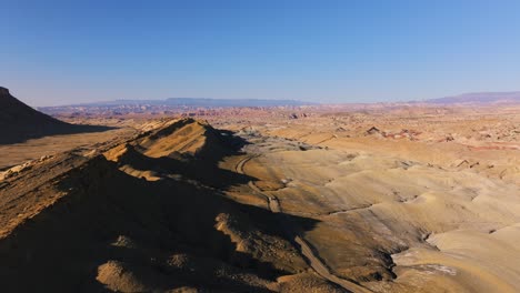 Factory-Butte-Expedition-In-Utah,-USA