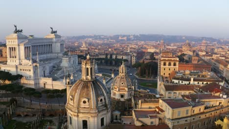 Flying-Around-Piazza-Venezia