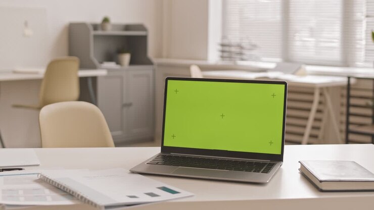 Chromakey auf Laptop auf Schreibtisch