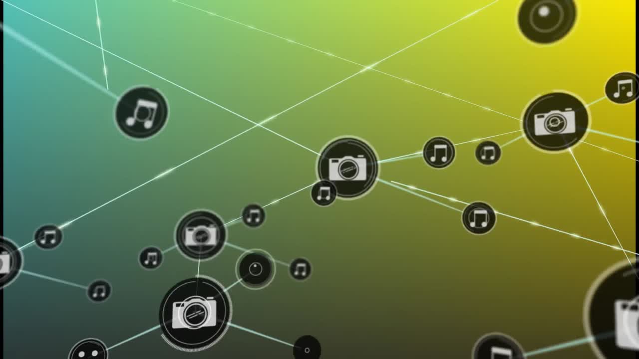 animación de una red de iconos digitales contra un fondo de gradiente verde y amarillo.