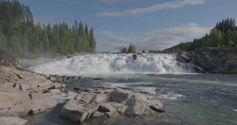 водопад видео 4k 03