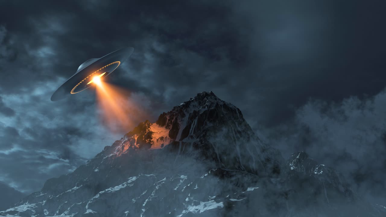 UFO over et fjell
