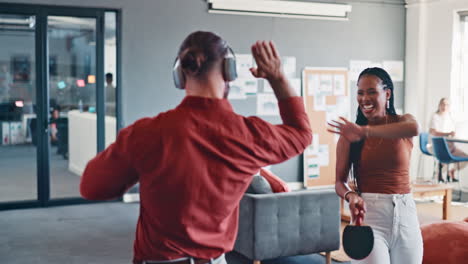 Music,-high-five-and-table-tennis-with-a-business