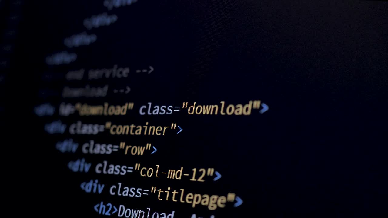 4k close-up shot html tagg kod på pc-skärm rulla ner