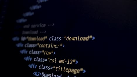 4k chụp cận cảnh mã thẻ html trên màn hình pc cuộn xuống