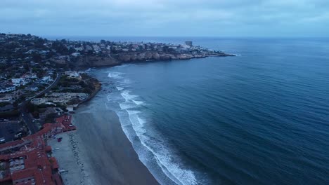 Beautiful-Aerial-4K-Video-Of-La-Jolla-Shores-Beach-In-San-Diego,-Ca