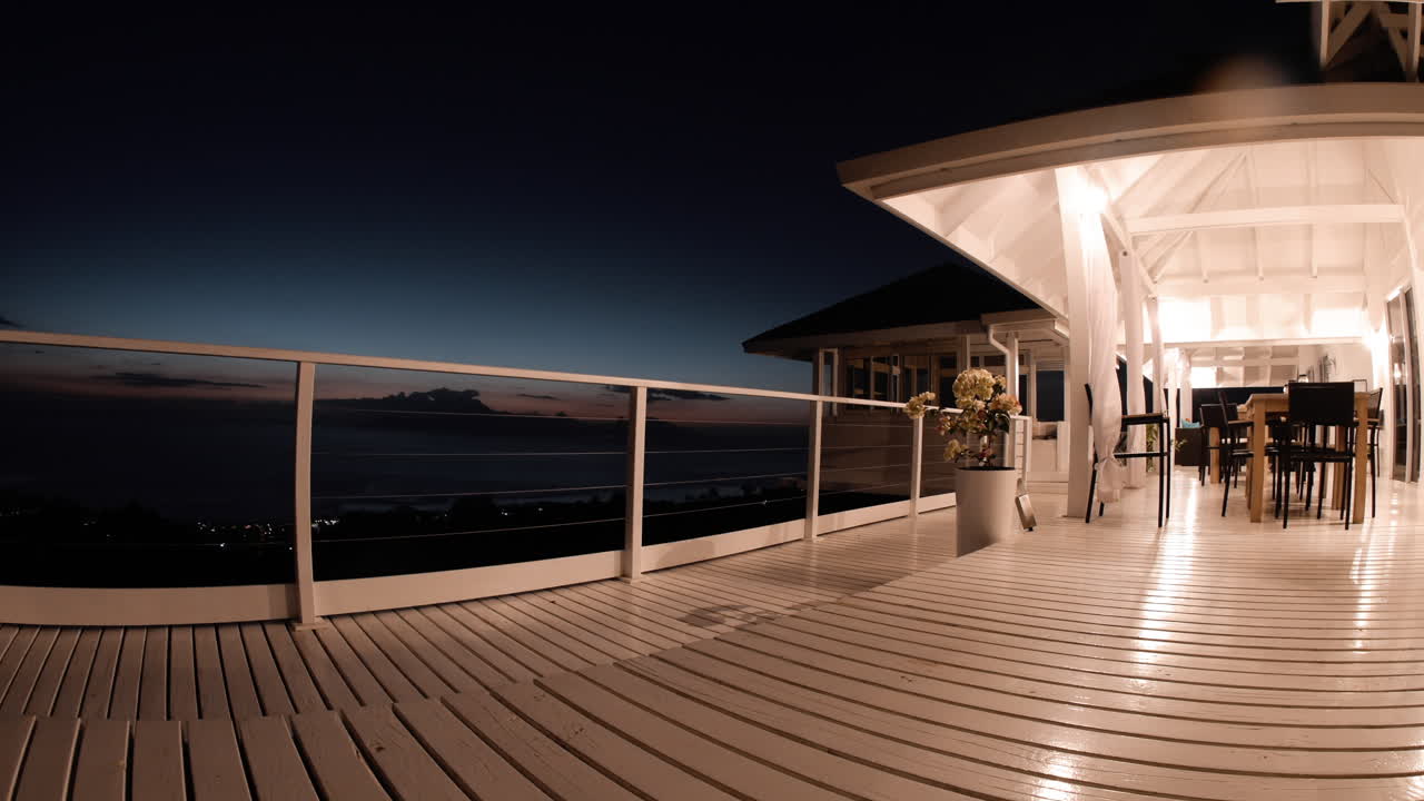 Solnedgang Timelapse fra en villa på Tahiti