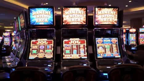 a night of luck: capturing the thrills of slot machines in a vibrant casino setting, filled with glowing lights and exciting gaming atmosphere