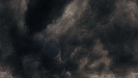 4K-Thunderstorm-And-Lightning-In-Dark-sky