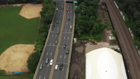 Drone-flyover-of-West-Side-Highway-in-Manhattan-NYC-in-4K