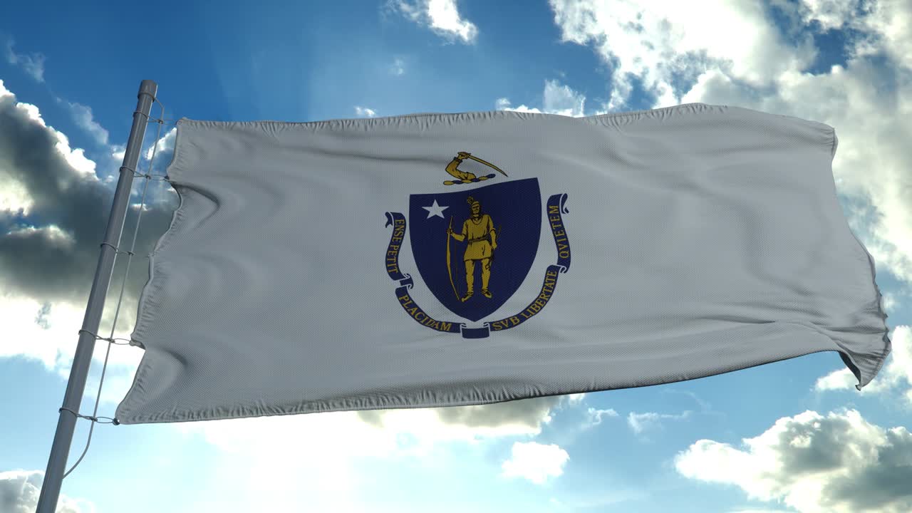 Bandiera del Massachusetts su un'asta che sventola al vento, sfondo cielo blu. 4K