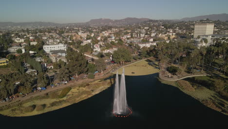 Echo-Park-Lake,-fountain-view