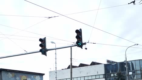 Traffic-lights-turn-on-green-in-the-main-street-of-Zagreb,-Croatia