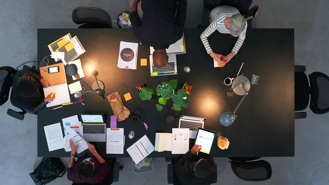 Night business time lapse, dark office team