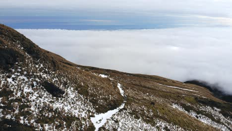 Drohnenschuss-Auf-Dem-Mt.-Taranaki-In-Neuseeland