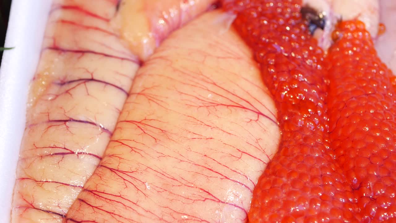 은 카비아르의 근접 사진