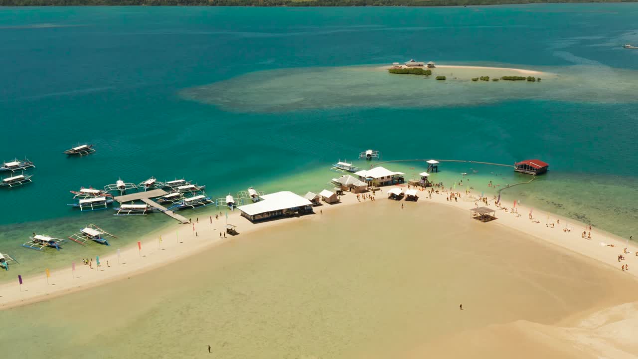 리 섬, 푸에르토 프린세사, 팔라완. 팔라완의 혼다 만에서 섬을 뛰어다니는 투어