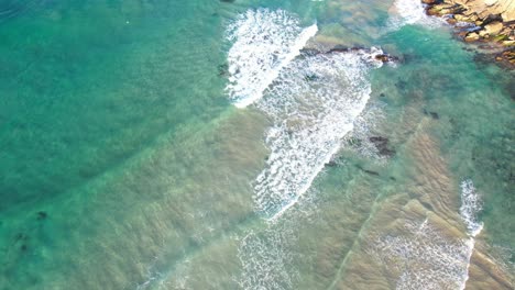 Caza-De-Delfines-Nariz-De-Botella---Cabeza-Rota---Ríos-Del-Norte---Byron-Bay---Nsw---Australia---Toma-Aérea