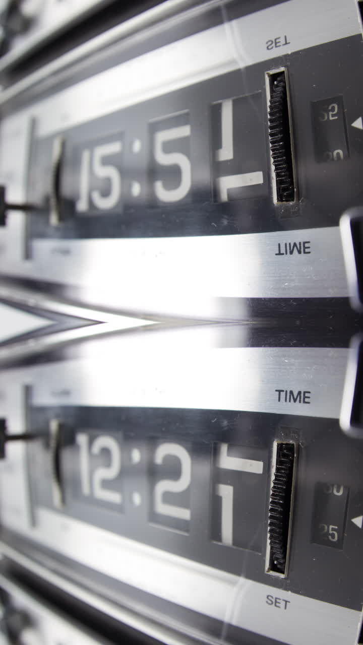 часовой таймер в вертикальном положении